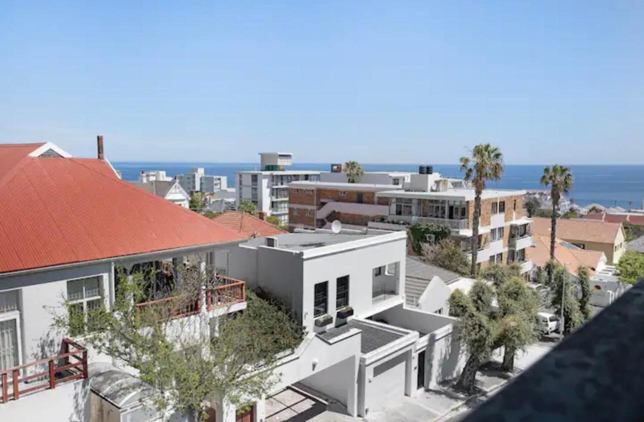 Oceanfront Bliss With Breathtaking Views Cape Town