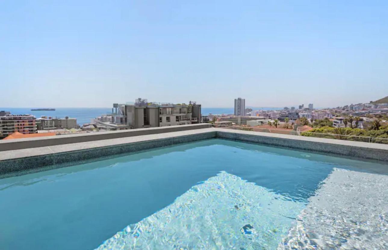 Oceanfront Bliss With Breathtaking Views Aparthotel